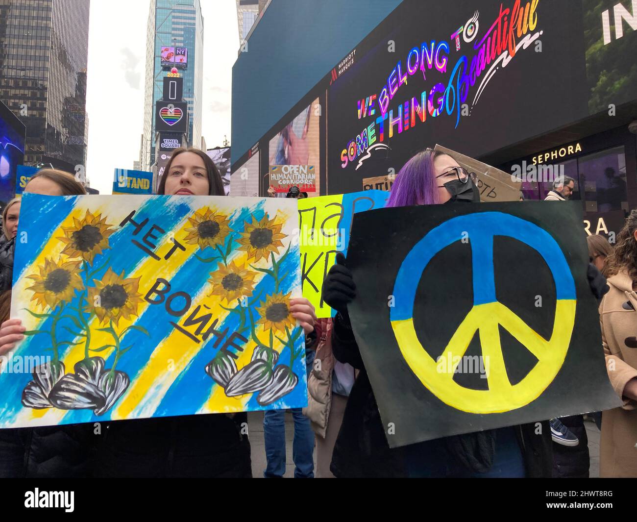 Ukrainian-Americans and their supporters protest the Russian invasion and show support for the citizens of the Ukraine, in Times Square in New York on Saturday, March 5, 2022. (© Frances M. Roberts) Stock Photo