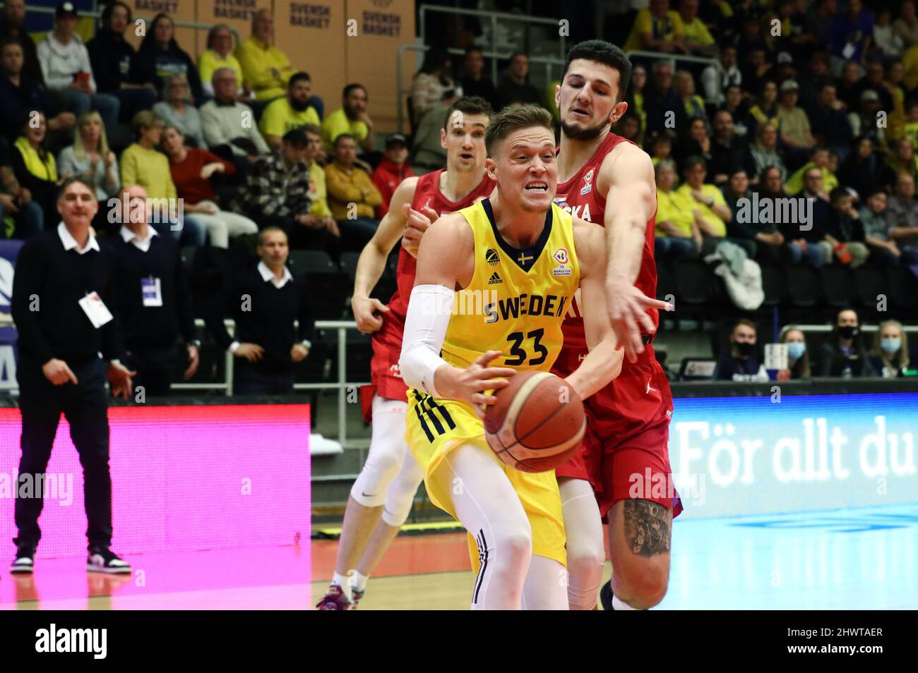 Sweden´s no. 33 Jonas Jerebko during Monday's FIBA World Cup qualifiers  match in basketball, between Sweden-Croatia in Group C, in Stadium Arena,  Norrköping, Sweden Stock Photo - Alamy