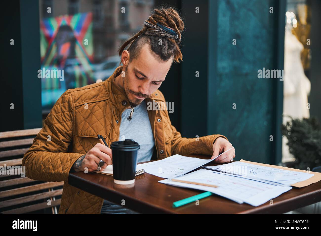 Young man studying art hi-res stock photography and images - Alamy