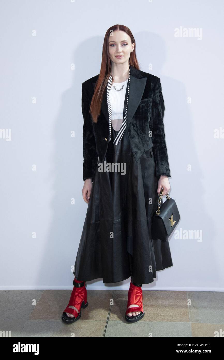 Sophie Turner attends the Louis Vuitton Womenswear FW 2023-24 show during  Paris Fashion Week in