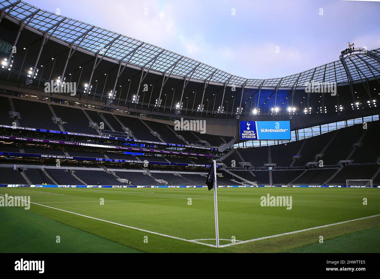 London, UK. 07th Mar, 2022. A General view of inside the Tottenham Hotspur stadium prior to kick off. Premier League match, Tottenham Hotspur v Everton at the Tottenham Hotspur Stadium in London on Monday 7th March 2022. this image may only be used for Editorial purposes. Editorial use only, license required for commercial use. No use in betting, games or a single club/league/player publications. pic by Steffan Bowen/Andrew Orchard sports photography/Alamy Live news Credit: Andrew Orchard sports photography/Alamy Live News Stock Photo
