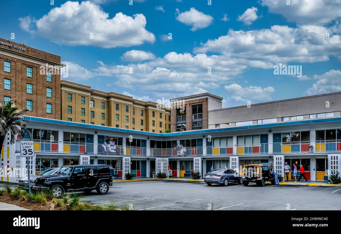 Classic city block hi-res stock photography and images - Alamy