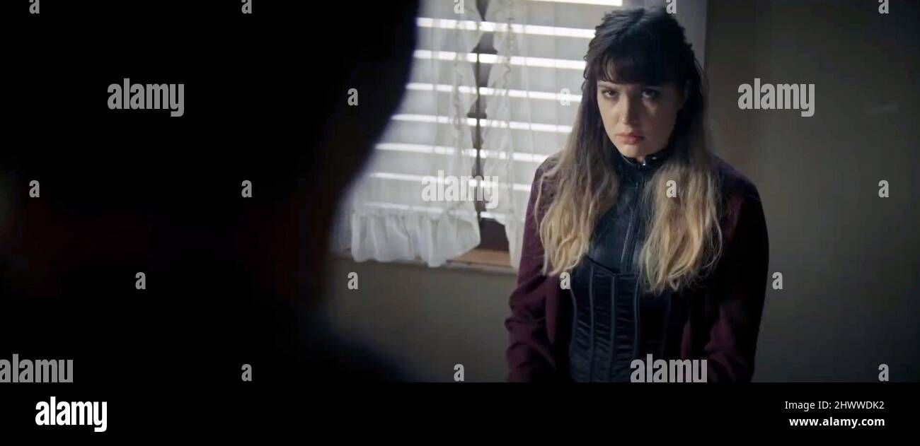 Alexia Fast 2022(05)
