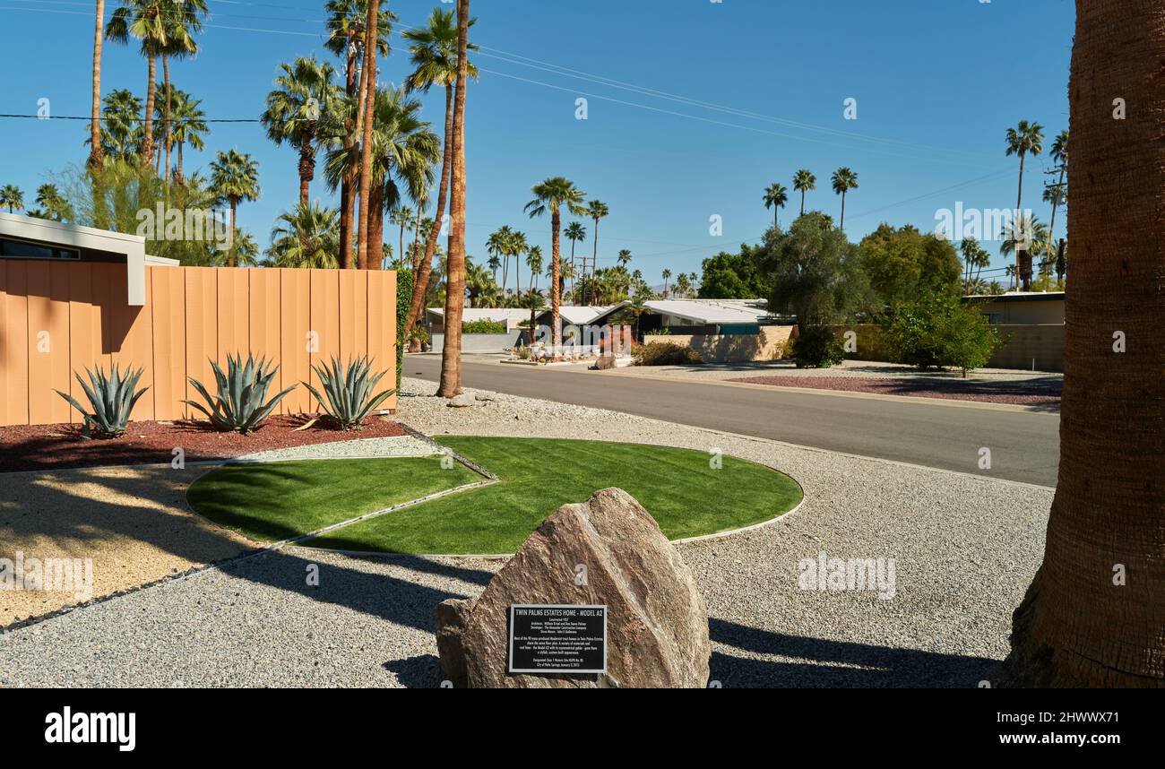 Palm Springs Mid Century Modern Stock Photo - Alamy