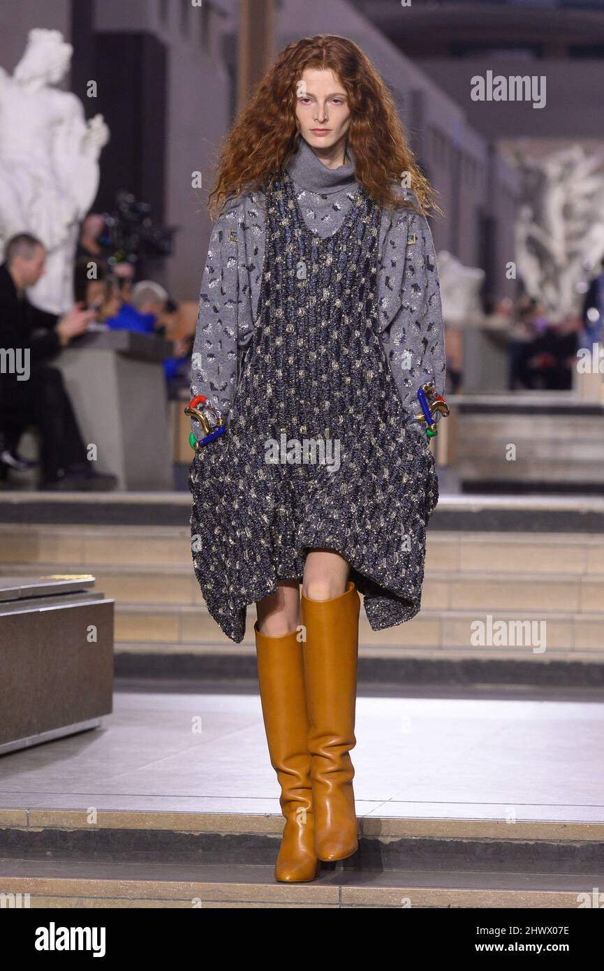 A model walks the runway during the Louis Vuitton Womenswear Fall/Winter  2022/2023 show as