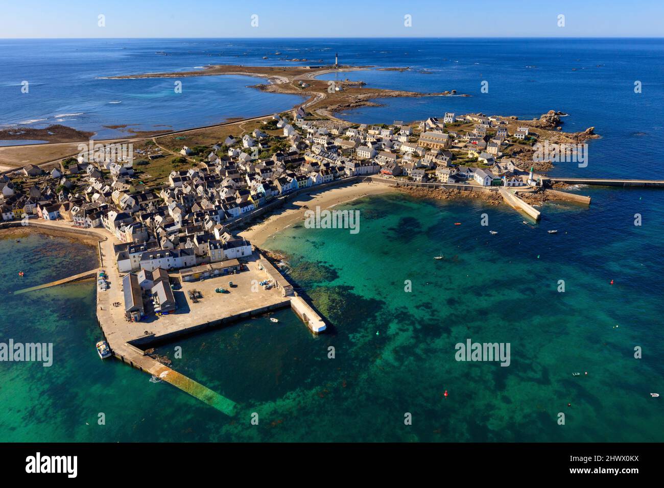FRANCE. BRITTANY. FINISTERE (29) IROISE SEA. AERIAL VIEW OF THE ISLAND OF SEIN Stock Photo