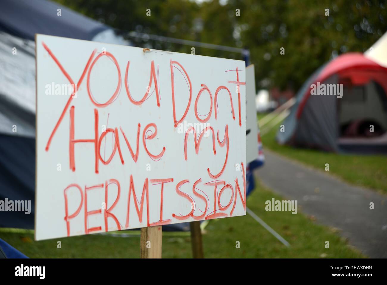 Christchurch, New Zealand, February 22, 2021: Signage at the Cranmer Square mandate protest in Christchurch. Activists pitched tents and occupied the square peacefully from 14.2.22 to 10.3.22.. Stock Photo