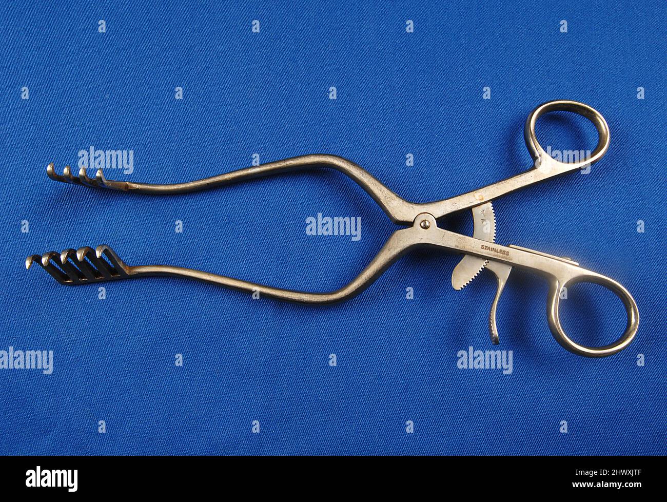 Retractors hires stock photography and images Alamy