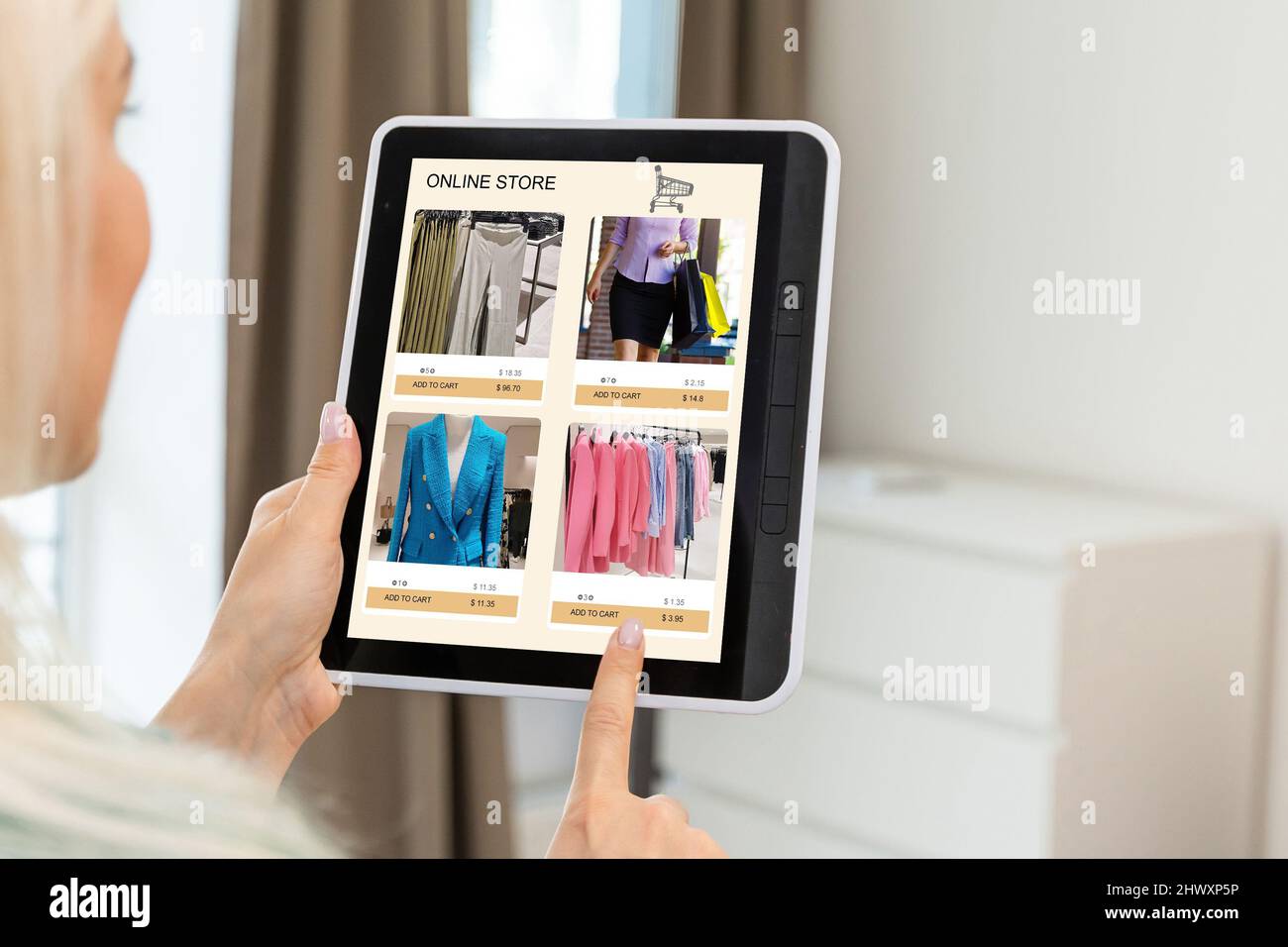 Online Ecommerce Shopping On Screen Using App Stock Photo - Alamy