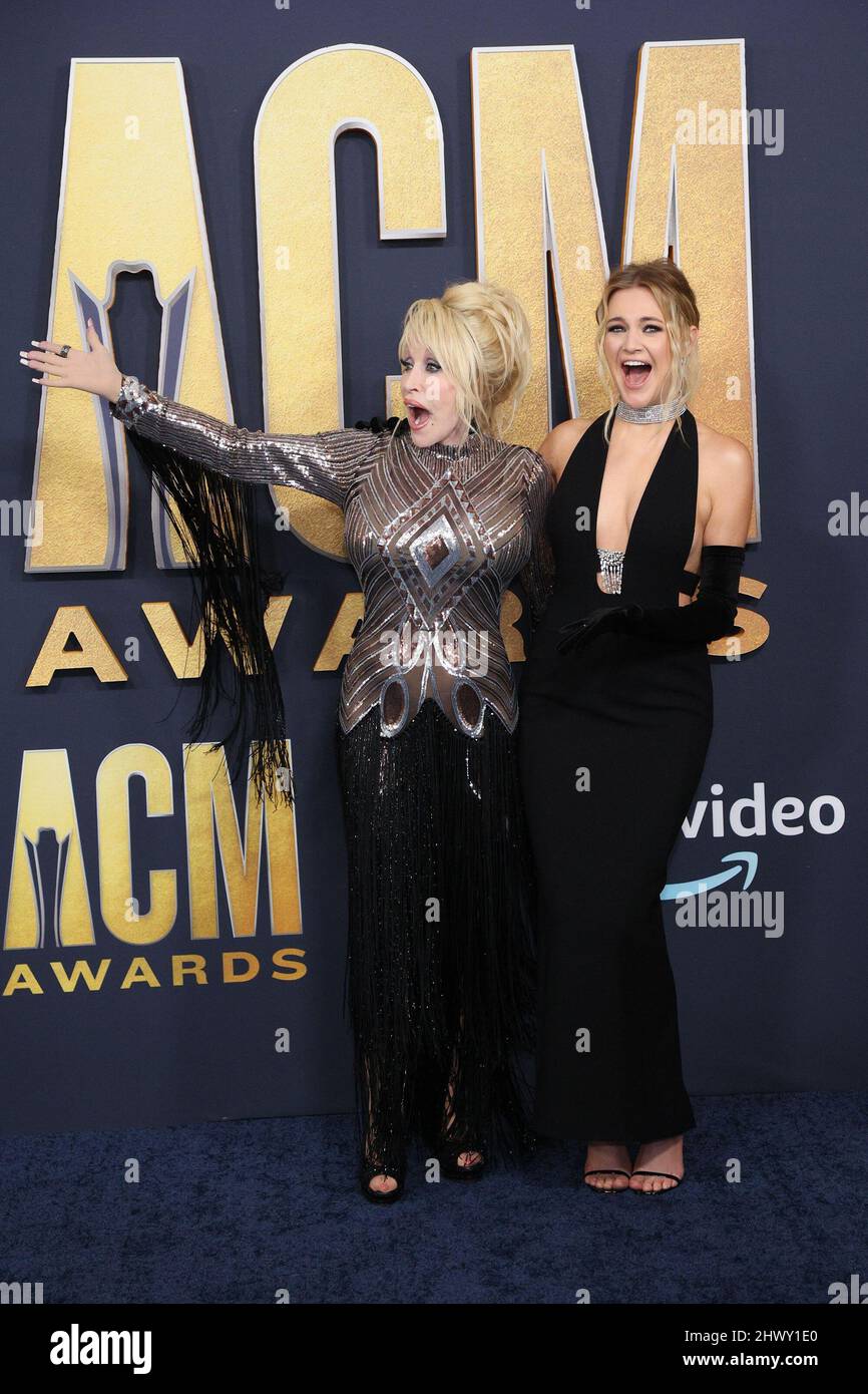 Las Vegas, NV, USA. 7th Mar, 2022. Dolly Parton, Kelsea Ballerini at