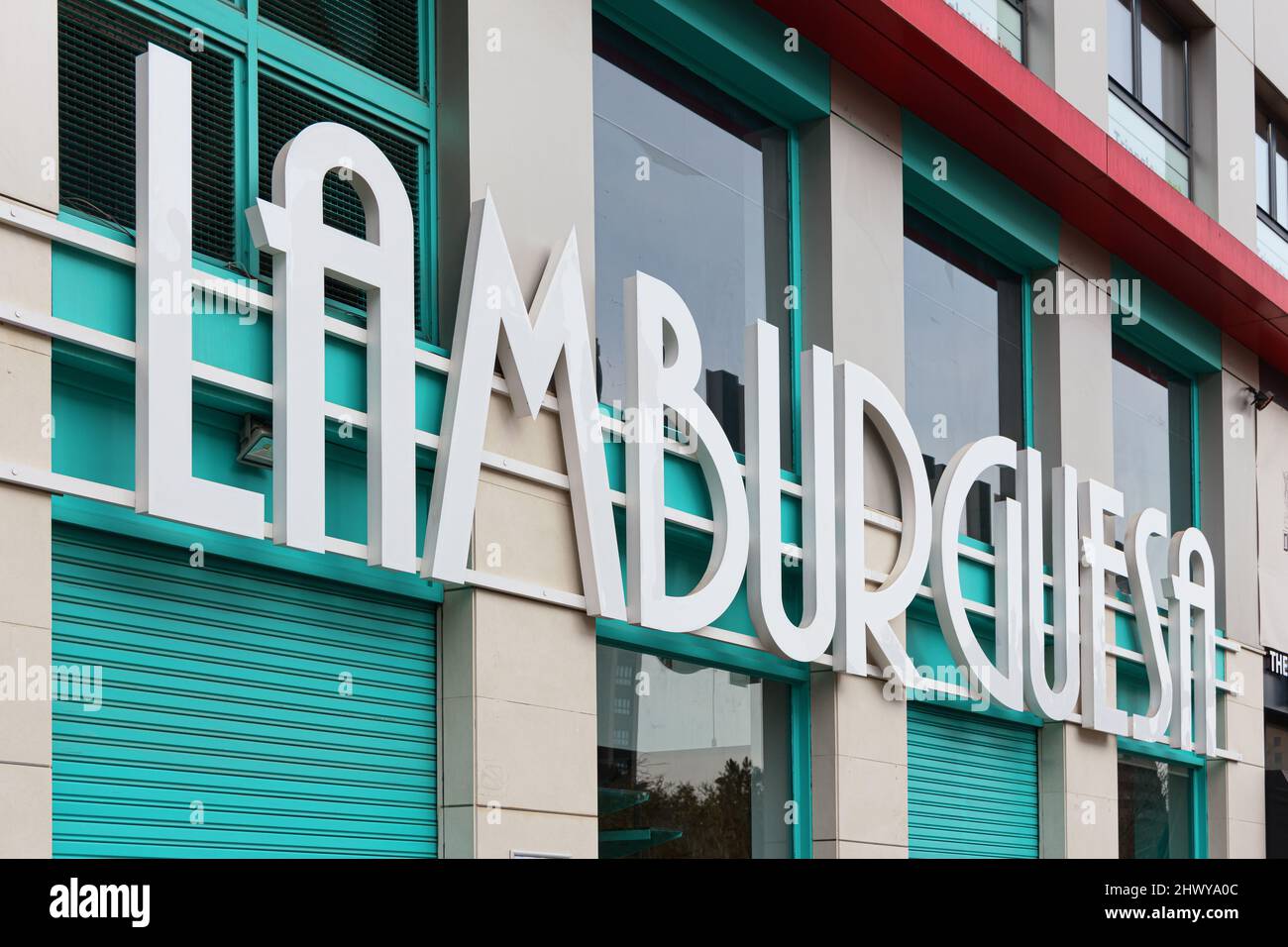 VALENCIA, SPAIN - MARCH 04, 2022: Lamburguesa is a Spanish chain of american food restaurants Stock Photo