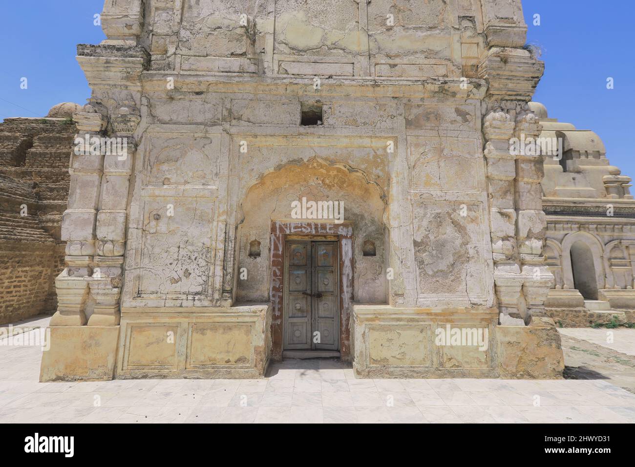 Panoramic View to the Ruins of the Shri Katas Raj Temples, also known as Qila Katas, complex of several Hindu temples in Punjab province, Pakistan Stock Photo