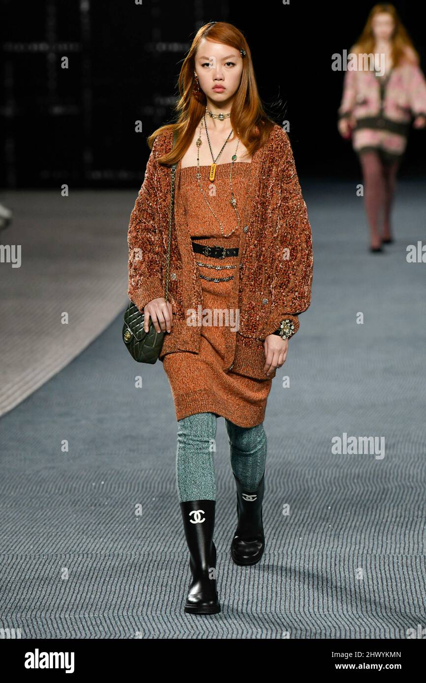 Paris, France. 04th Oct, 2022. CHANEL SS23 runway during Paris fashion Week  on October 2022 - Paris, France. 04/10/2022 Credit: dpa/Alamy Live News  Stock Photo - Alamy