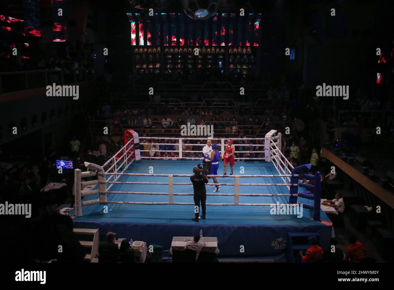 Boxmandu hires stock photography and images Alamy