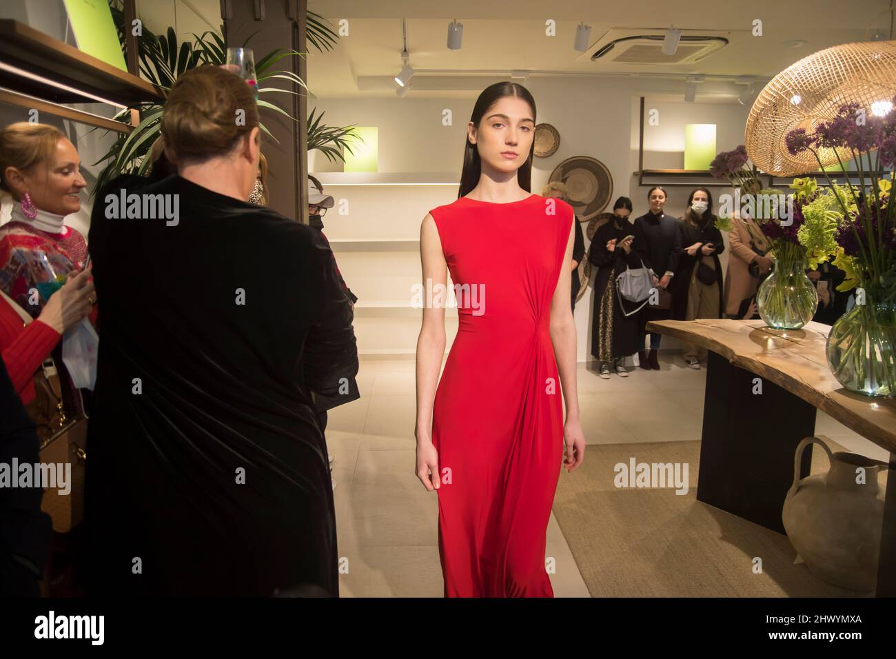 Presentation of the collection by Madrid fashion designer Juanjo Oliva x  SEEIOU store, custom sewing and prêt-à-porter. Juanjo Oliva has been a  fashion designer for names as important as Sybilla or Zara.