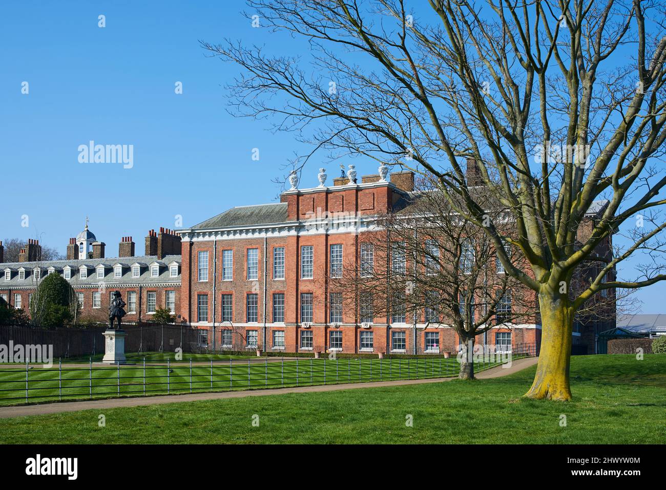 Kensington Palace, Kensington Gardens, London UK, in springtime Stock Photo