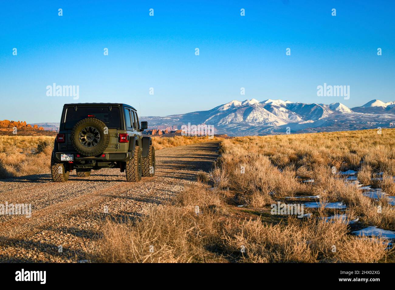Jeep Wrangler Moab Utah With Mountain Backdrop Stock Photo - Alamy