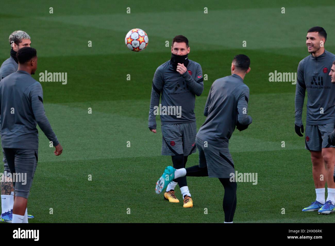 Madrid, Spanien. 08th Mar, 2022. Madrid Spain; 08.03.2022.- PSG trains at the Santiago Bernabéu stadium one day before their meeting with Real Madrid in the Champions League. Credit: Juan Carlos Rojas/dpa/Alamy Live News Stock Photo