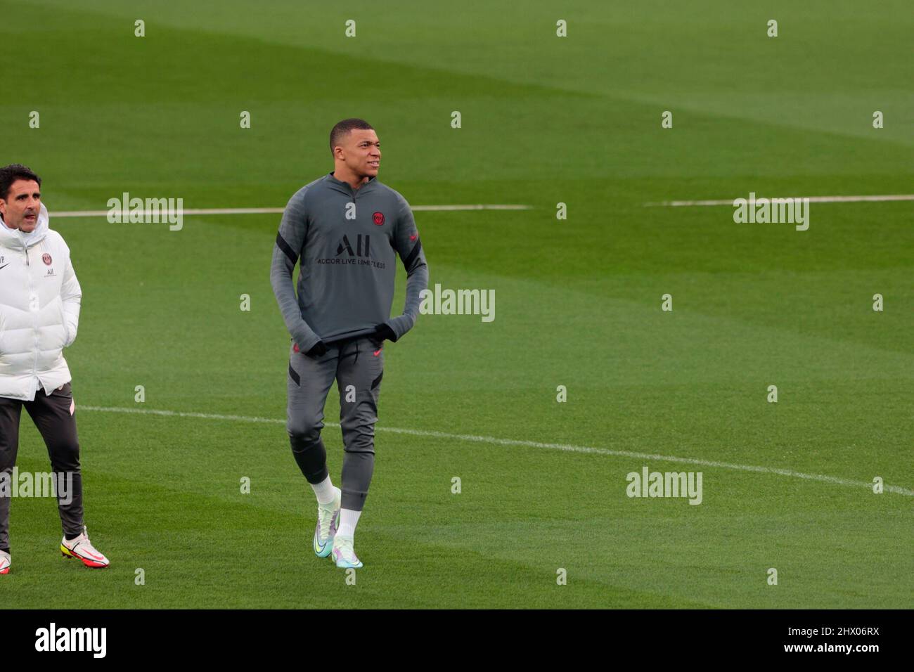 Madrid, Spanien. 08th Mar, 2022. Madrid Spain; 08.03.2022.- PSG trains at the Santiago Bernabéu stadium one day before their meeting with Real Madrid in the Champions League. Credit: Juan Carlos Rojas/dpa/Alamy Live News Stock Photo