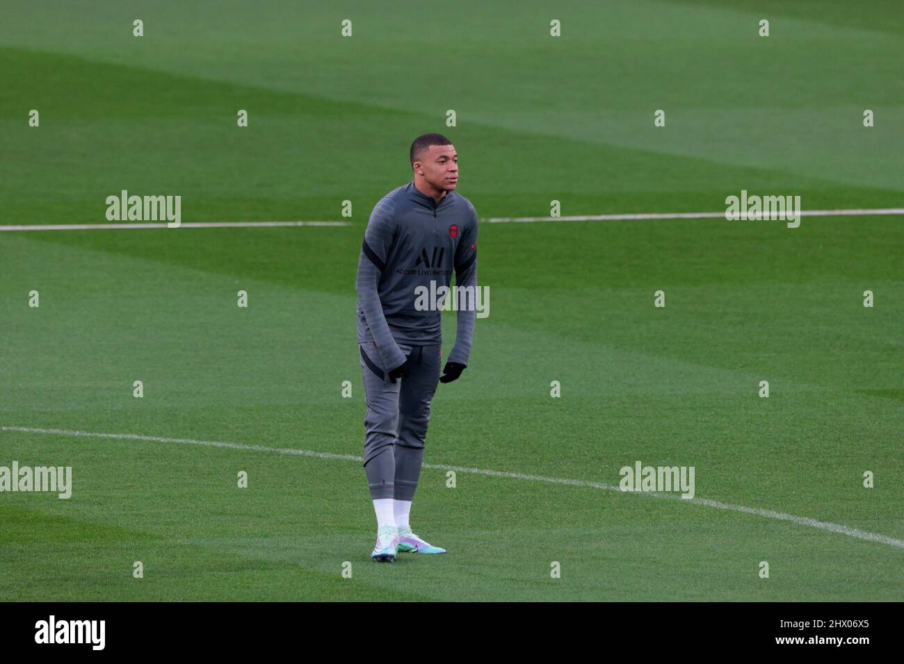 Madrid, Spanien. 08th Mar, 2022. Madrid Spain; 08.03.2022.- PSG trains at the Santiago Bernabéu stadium one day before their meeting with Real Madrid in the Champions League. Credit: Juan Carlos Rojas/dpa/Alamy Live News Stock Photo