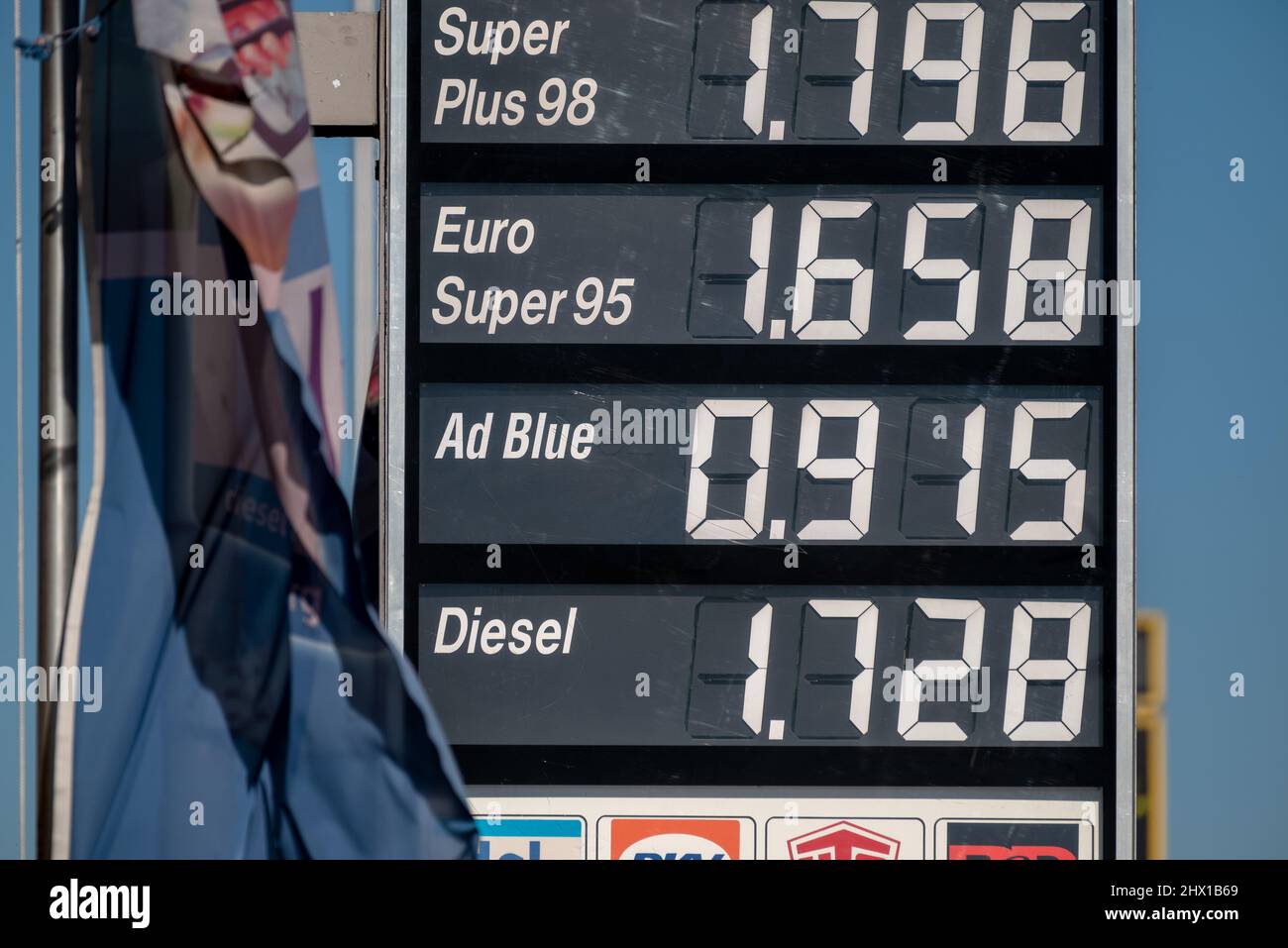 Wasserbillig, Luxembourg. 08th Mar, 2022. A sign shows the fuel prices
