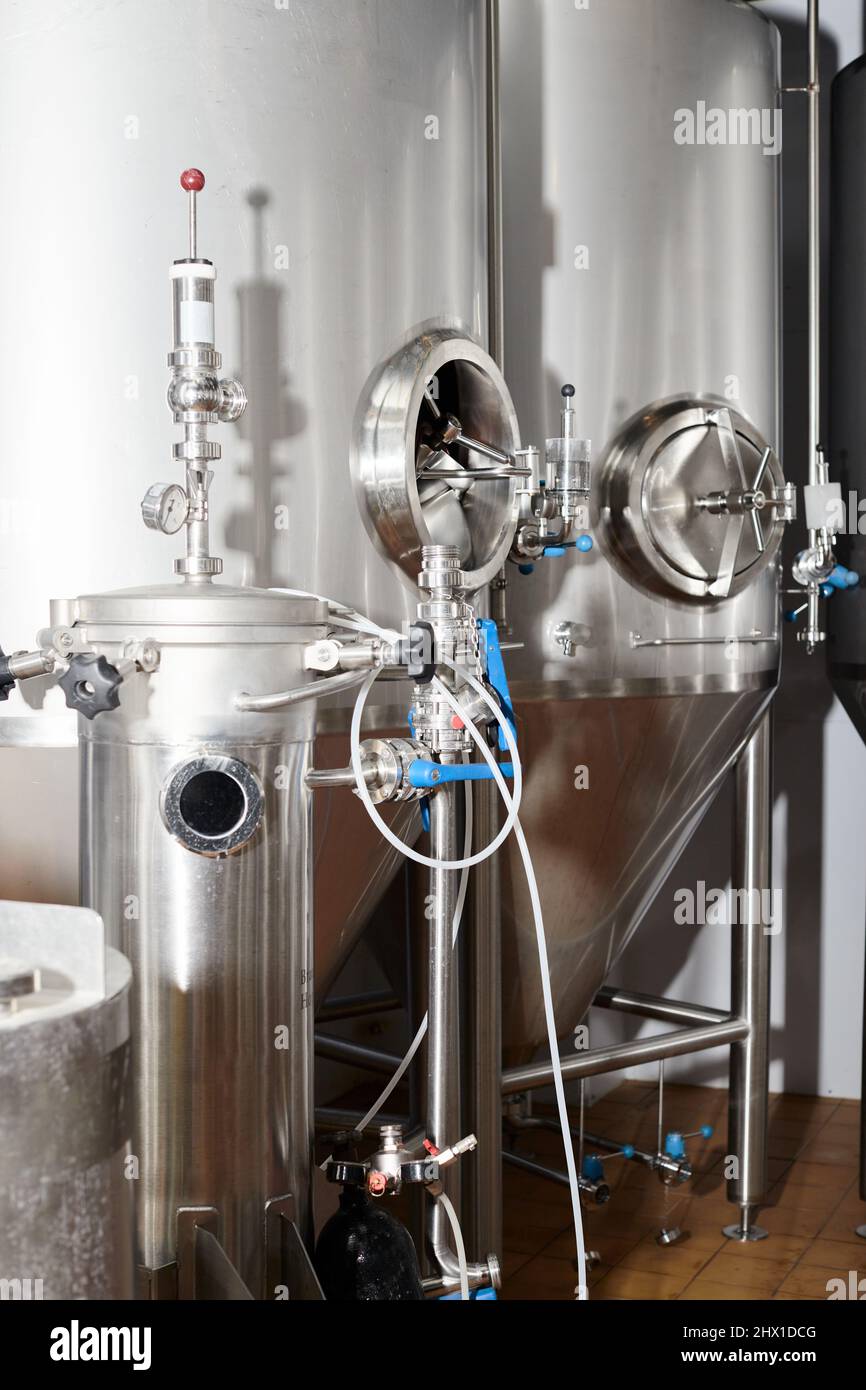 Equipment for the production of craft beer, containers for fermentation