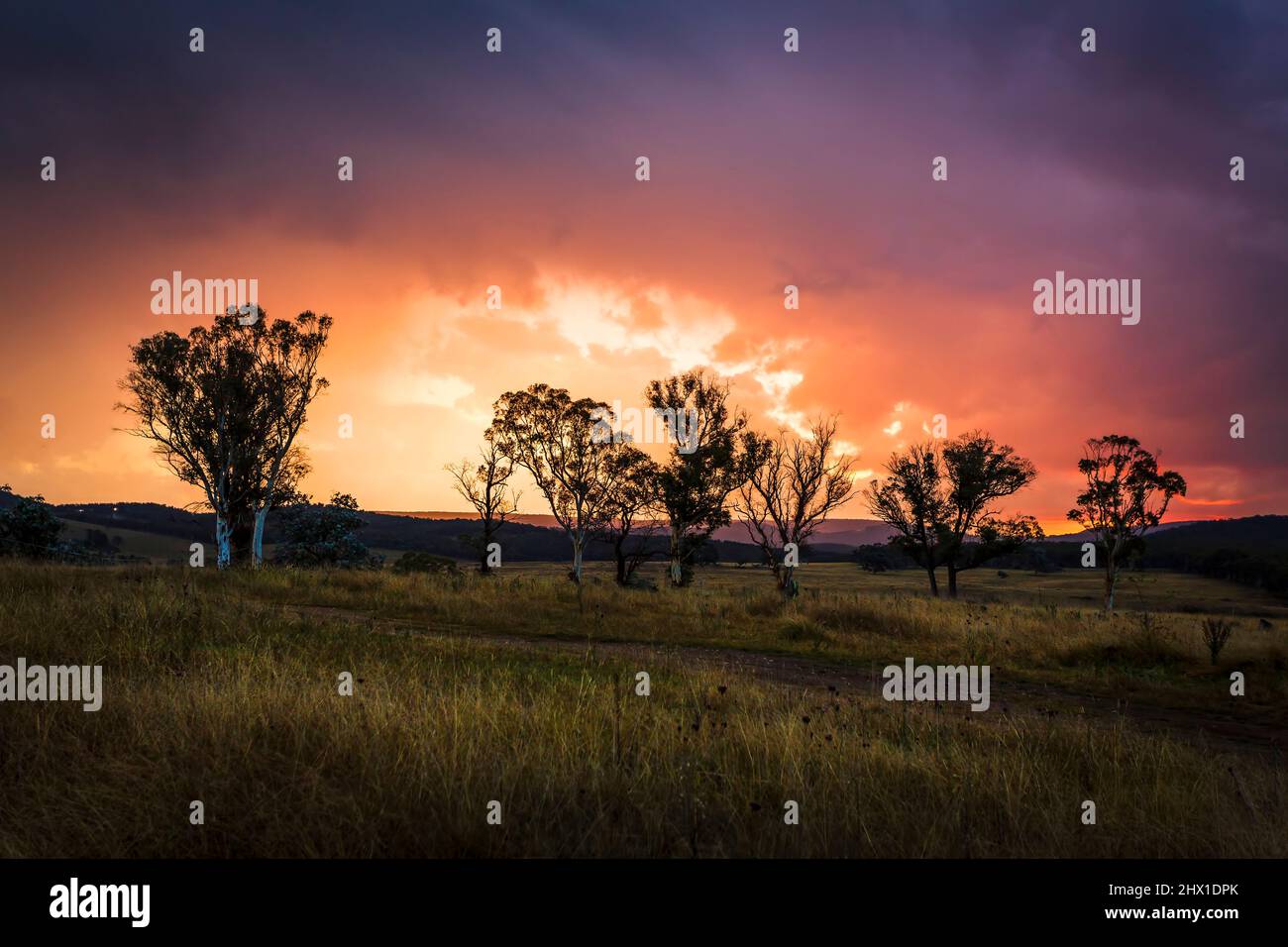 Sunset over Marulan countryside in rural Australia Stock Photo Alamy
