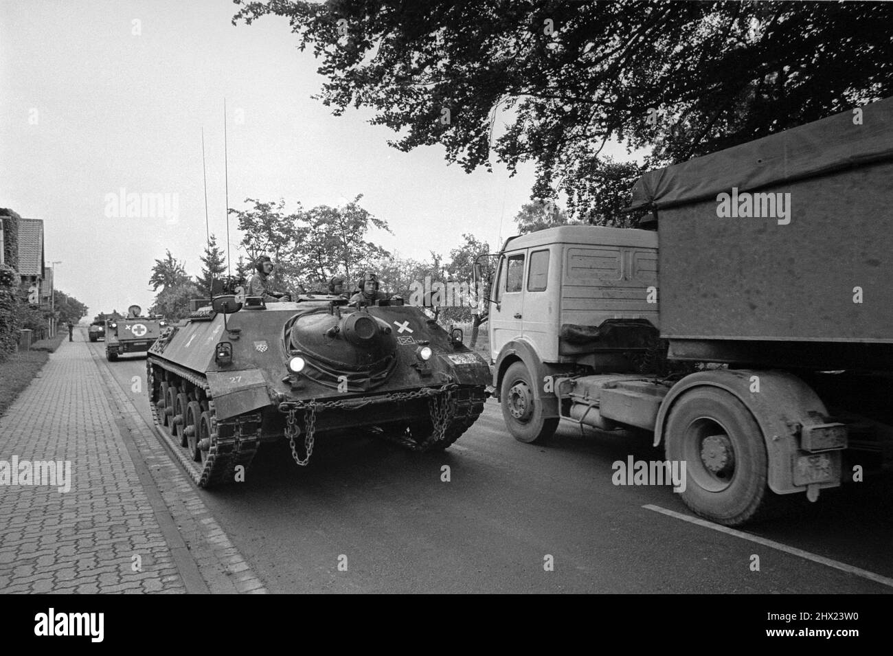 - NATO exercises in Germany, German Army armoured reconaissance vehicle   (October 1988)   - esercitazioni NATO in Germania, veicolo corazzato da ricognizione dell'esercito tedesco  (ottobre 1988) Stock Photo