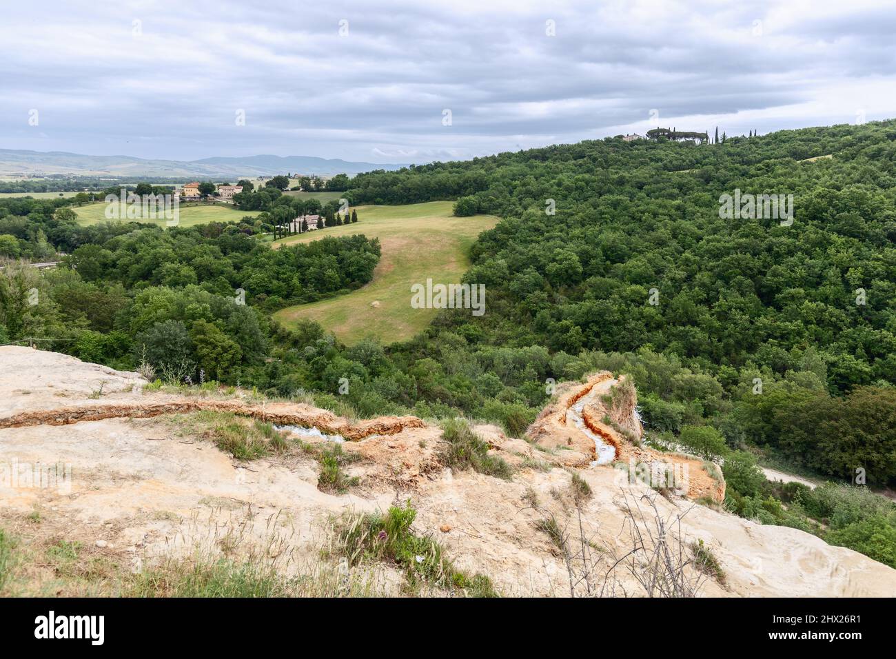 Hot spring nature thermal hi-res stock photography and images - Alamy