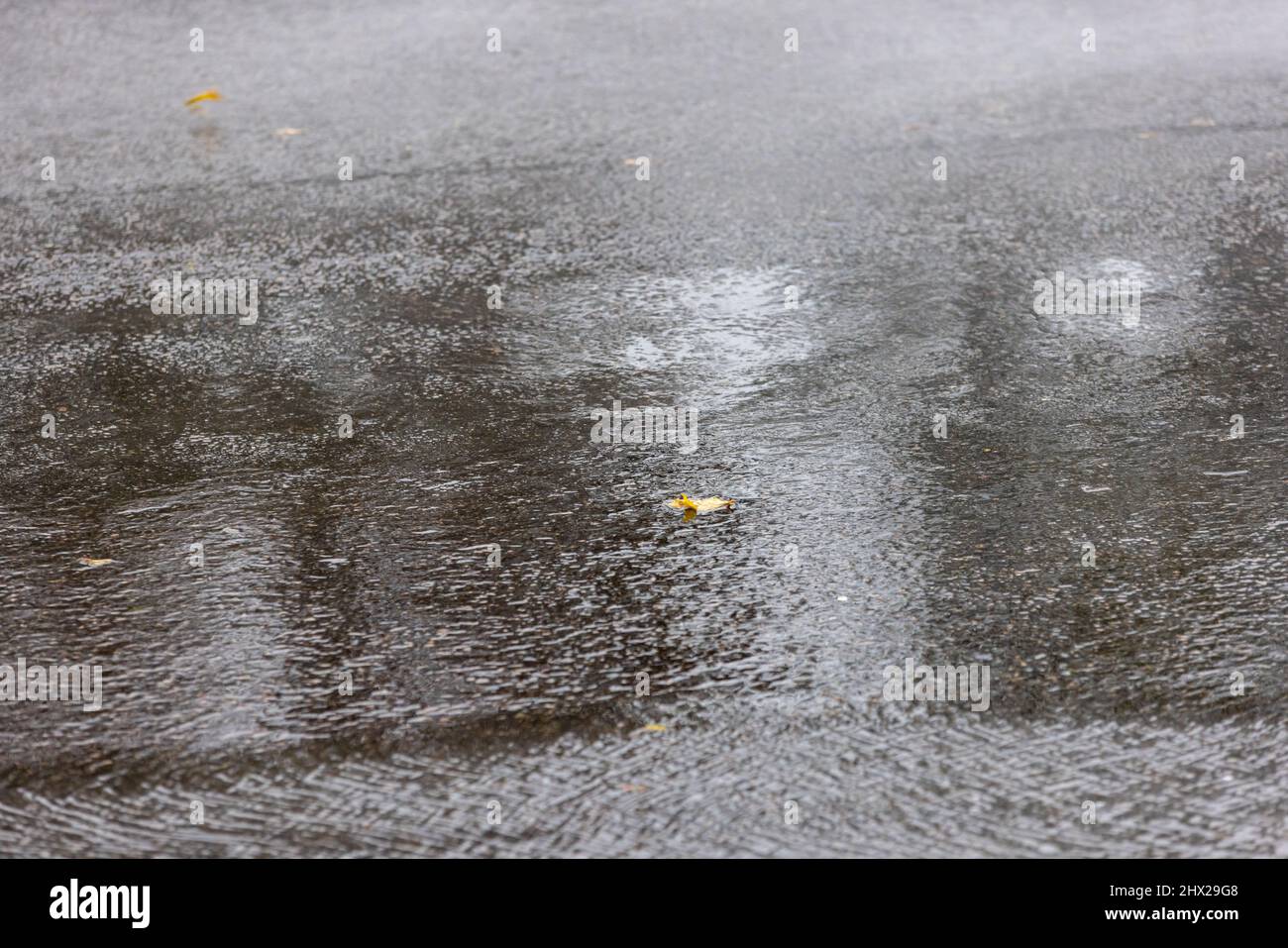 Rainy street shallow depth of field hi-res stock photography and images ...