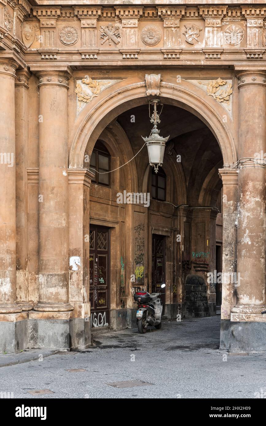 Outside the opera house of the Teatro Massimo Bellini in Catania, Sicily, Italy. Named for the famous composer born in the city, it opened in 1890 Stock Photo