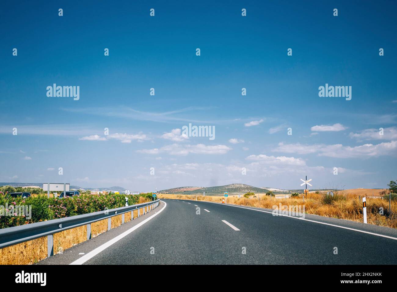 Beautiful empty asphalt freeway motorway hi-res stock photography and ...