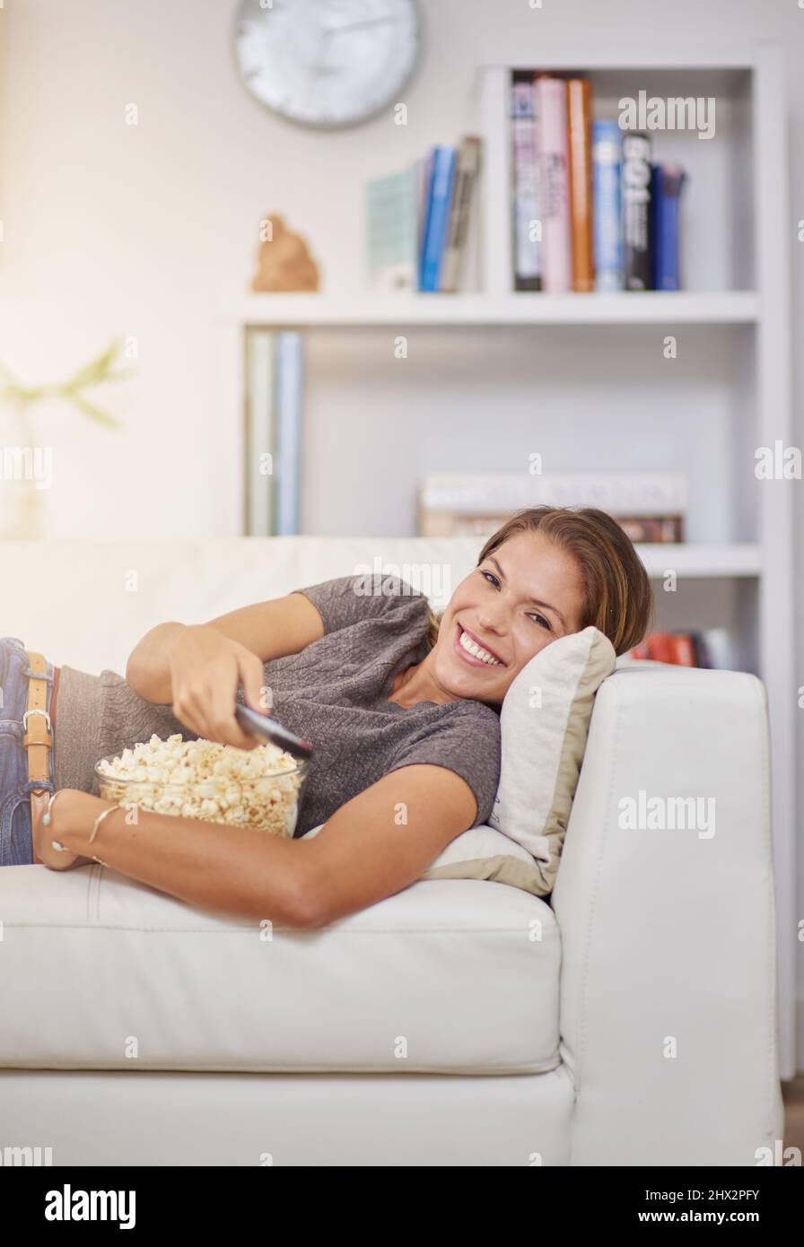 Relaxing tv hires stock photography and images Alamy