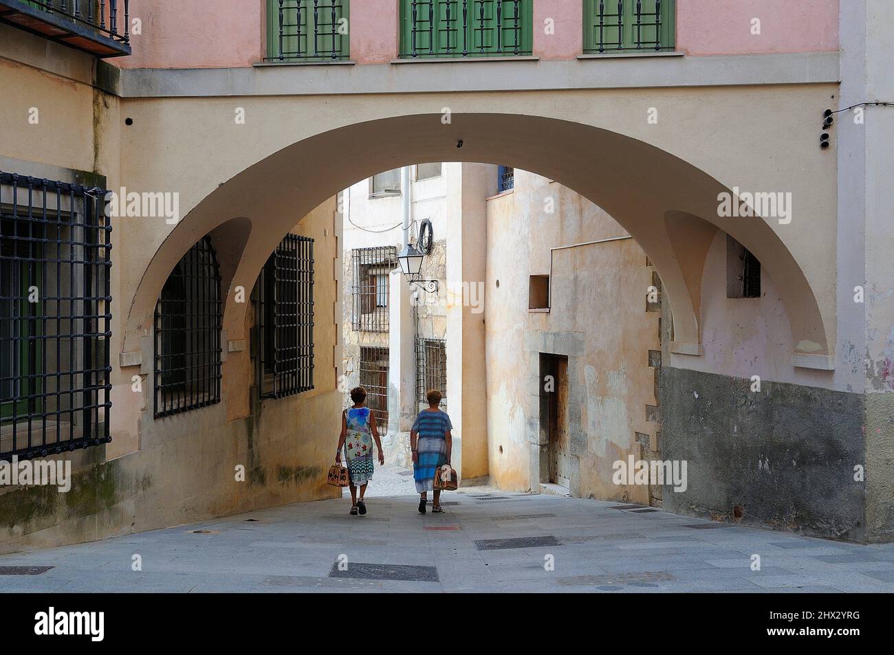 Arch in Colmillo street. Cuenca. Castilla-La Mancha. Spain Stock Photo