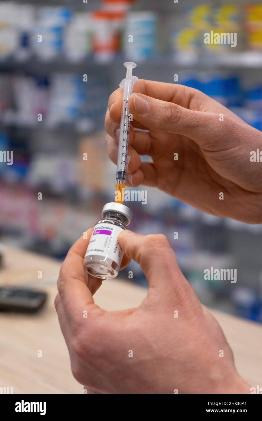 France, Grand-Est, Bourbonne les Bains - Covid: worrying situation in Grand Est - Vaccination against Covid-19: involve more professionals to Stock Photo