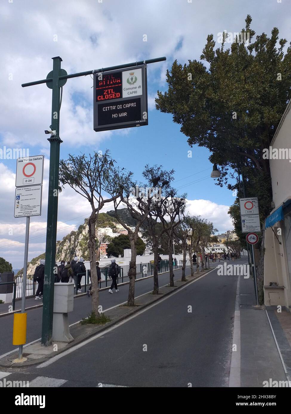 Isle of Capri (Italy): No war in Ukraine Stock Photo - Alamy