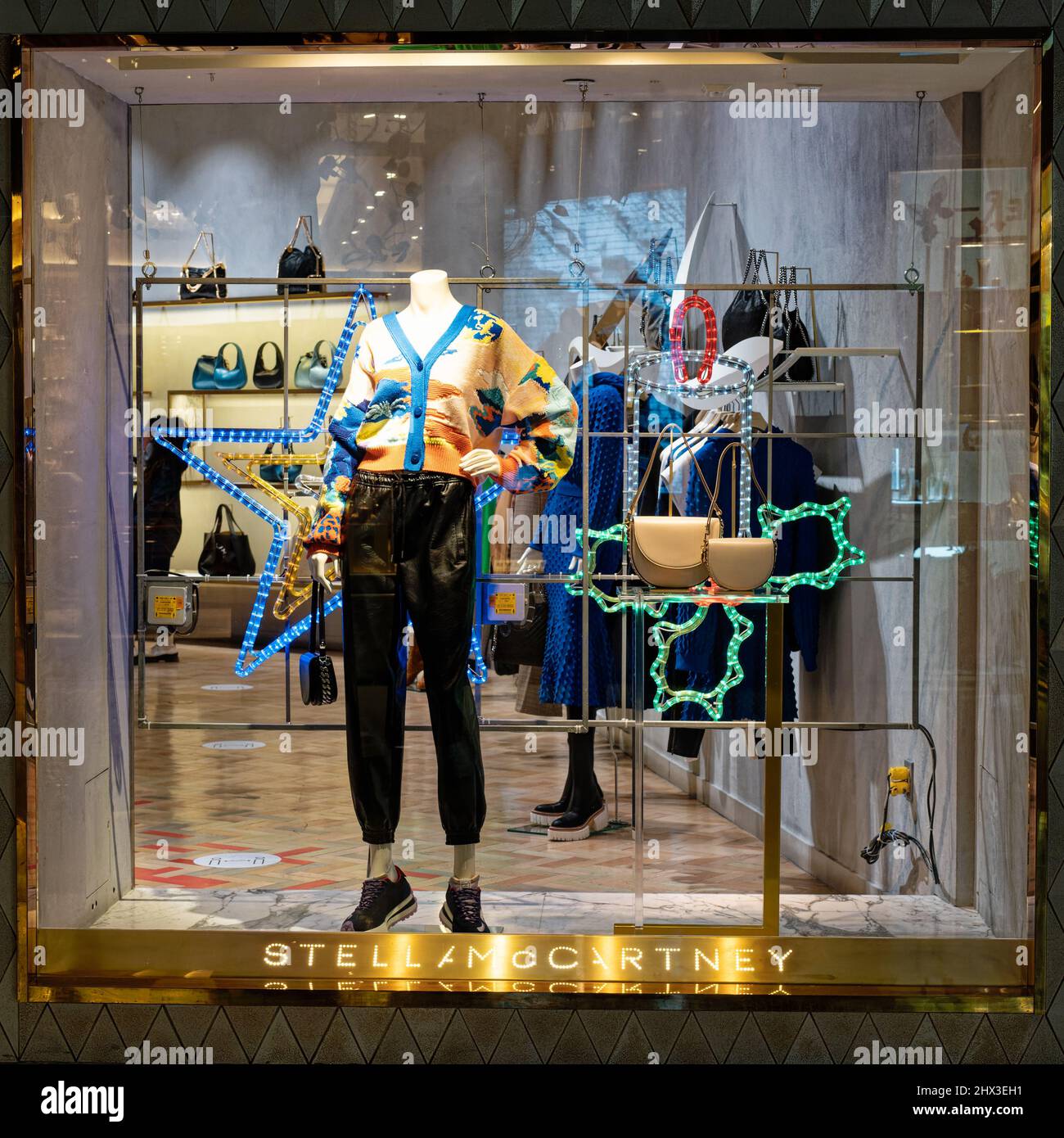 Louis Vuitton at The Shops at Crystals - A Shopping Center in Las Vegas, NV  - A Simon Property
