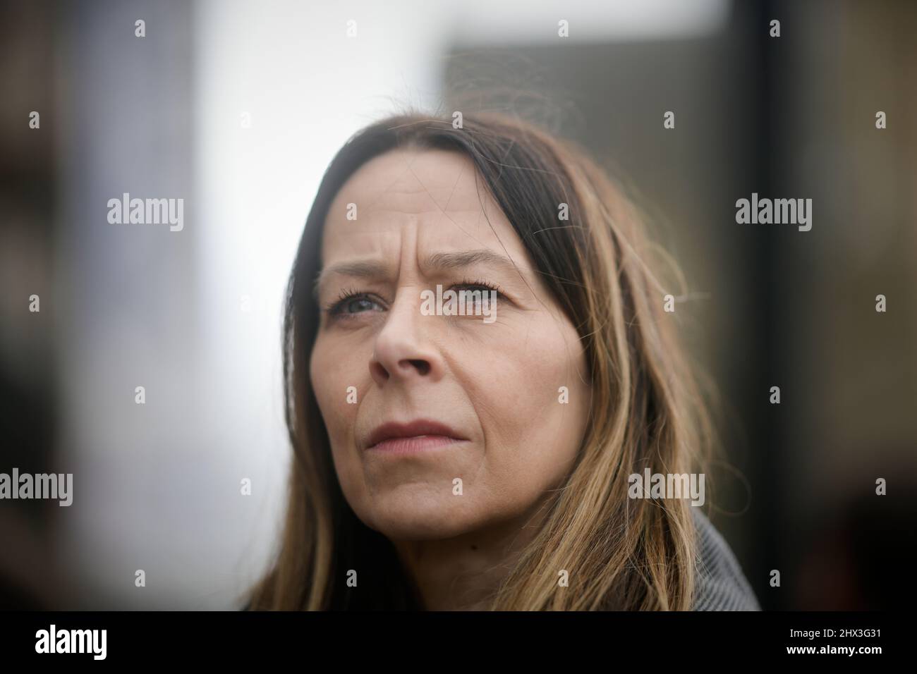 Edinburgh Scotland, UK March 09 2022. Scottish Artists for Ukraine gather outside the Consulate General of Russia to protest the Ukrainian invasion and war with music, song, readings and visuals. credit sst/alamy live news Stock Photo
