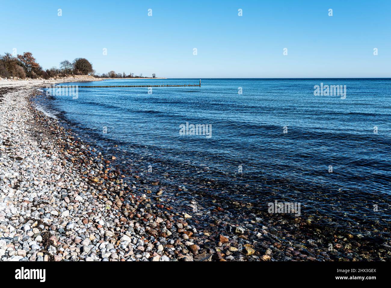 Clear sea water beach hi-res stock photography and images - Alamy
