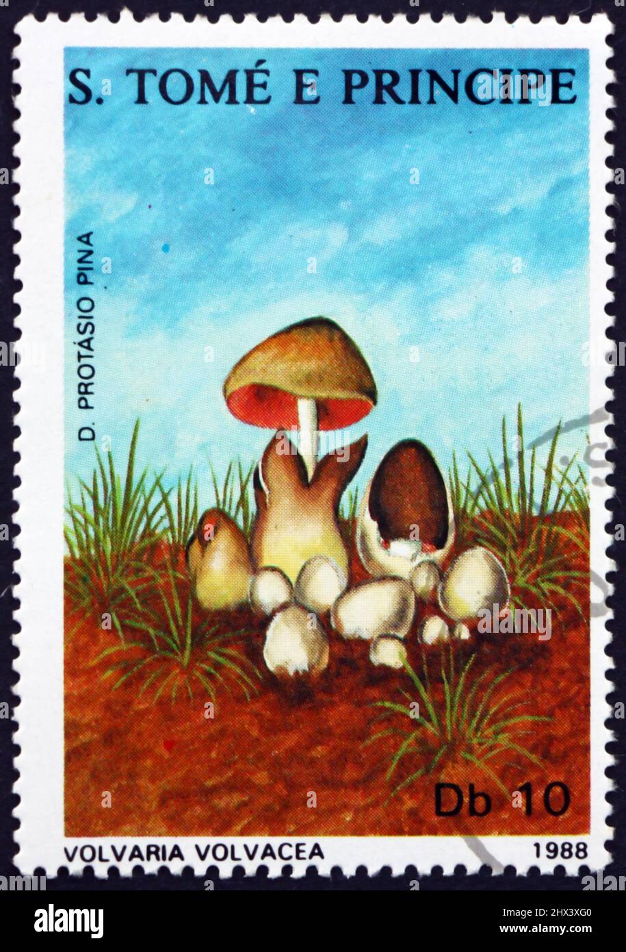 SAO TOME AND PRINCIPE - CIRCA 1988: a stamp printed in Sao Tome and Principe shows paddy straw mushroom, volvaria volvacea, edible mushroom, circa 198 Stock Photo