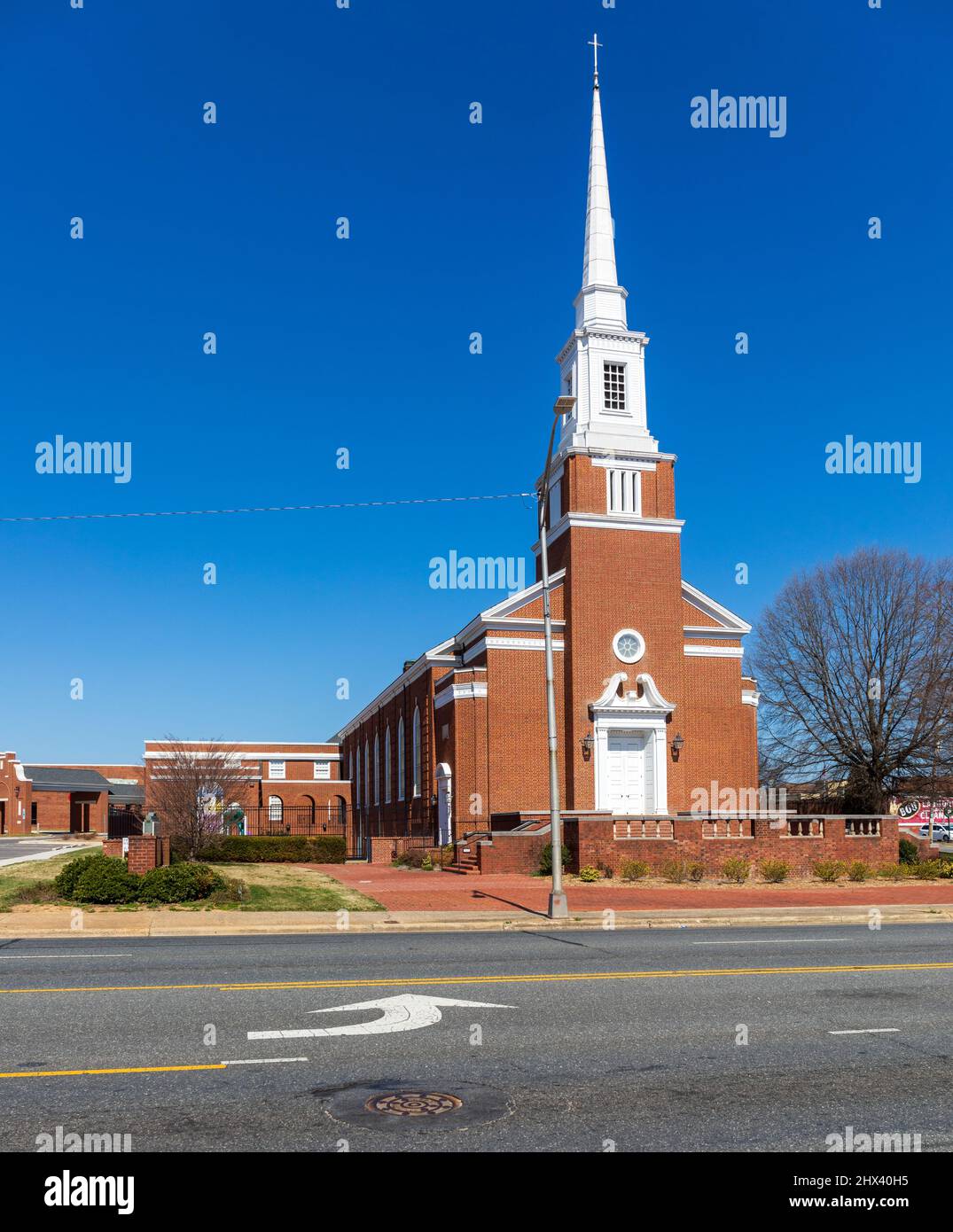 GASTONIA, NC, USA-3 MARCH 2022: First United Methodist Church, front view of building. Vertical image. Stock Photo