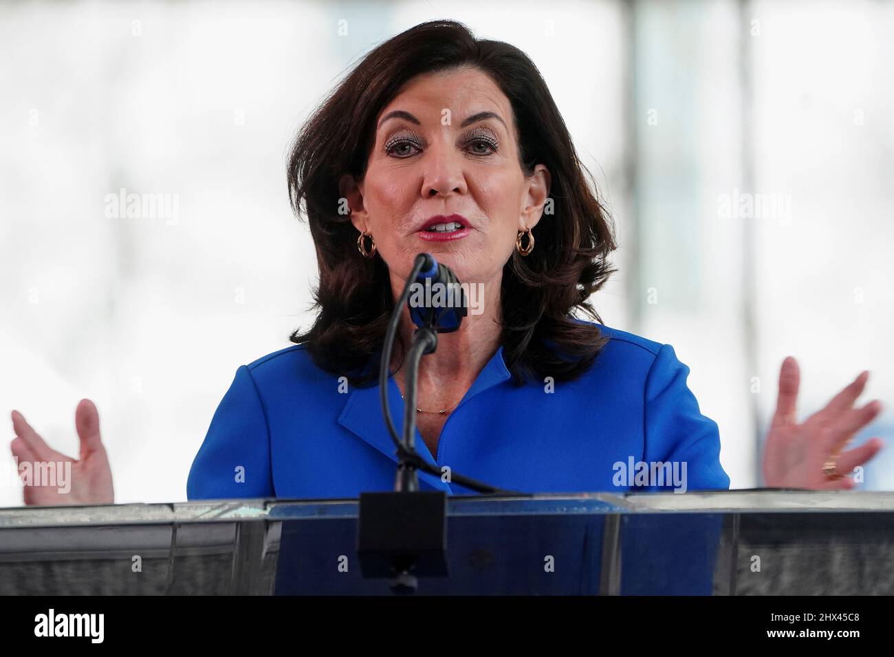 New York Governor Kathy Hochul speaks at a news conference about the newly renovated David Geffen Hall, in the Manhattan borough of New York City, New York, U.S., March 9, 2022.  REUTERS/Carlo Allegri Stock Photo