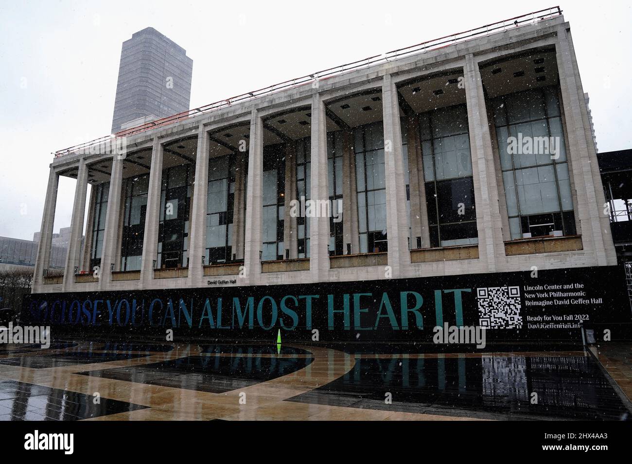 The David Geffen Hall is pictured in the Manhattan borough of New York City, New York, U.S., March 9, 2022.  REUTERS/Carlo Allegri Stock Photo