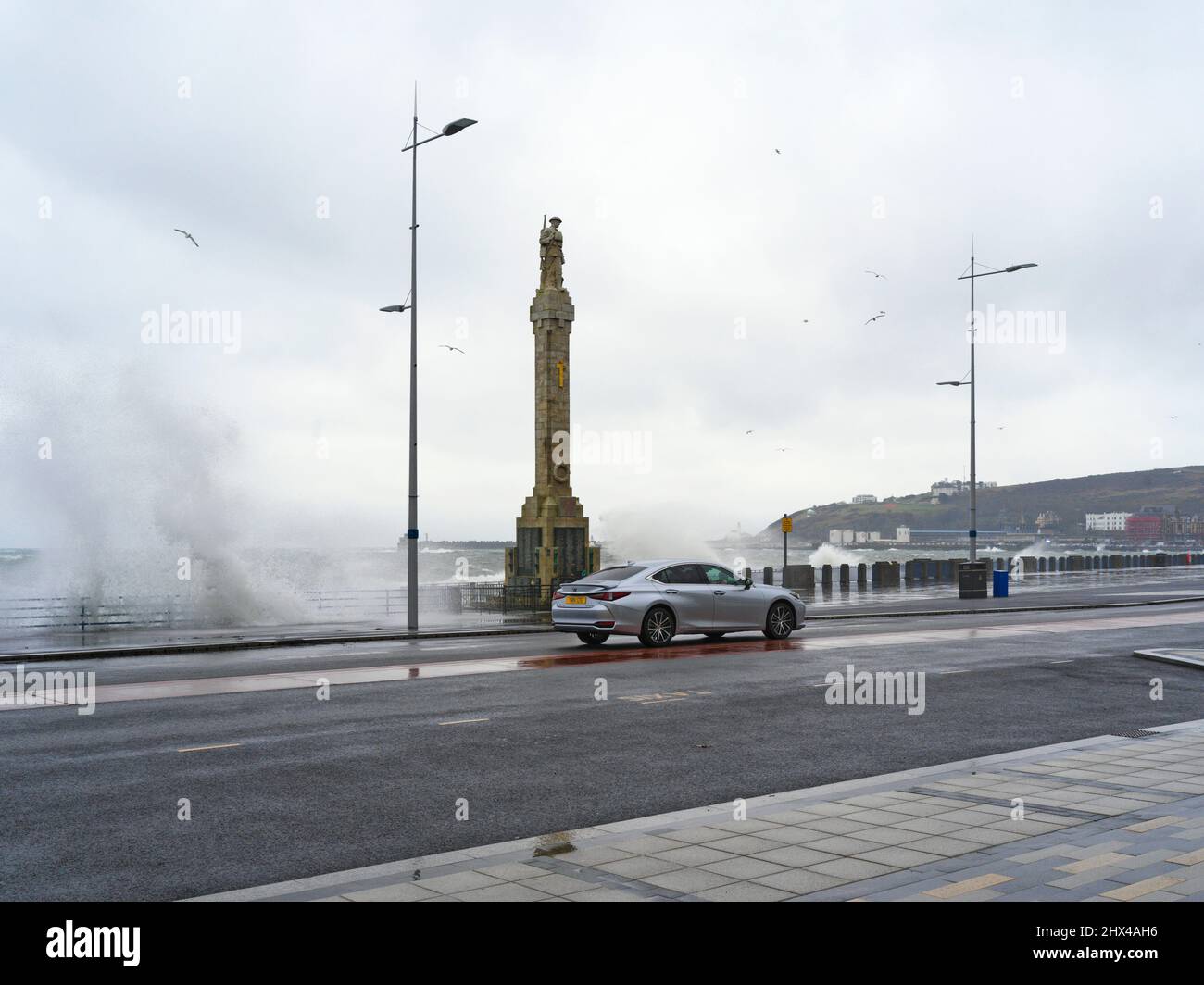 Stormy conditions with big waves overtopping the prom road in Douglas, Isle of Man Stock Photo