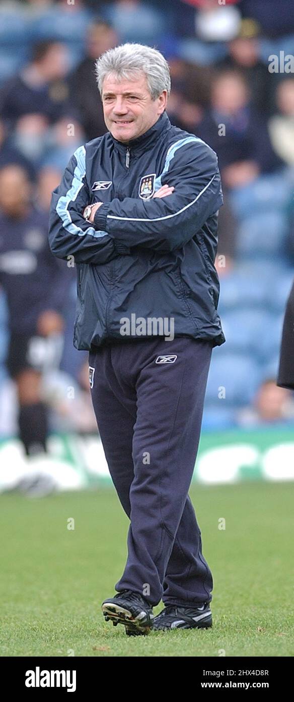 MANCHESTER CITY MANAGER KEVIN KEAGAN. PIC MIKE WALKER, 2004 Stock Photo Alamy MANCHESTER CITY MANAGER KEVIN KEAGAN. PIC MIKE WALKER, 2004 Stock Photo Alamy