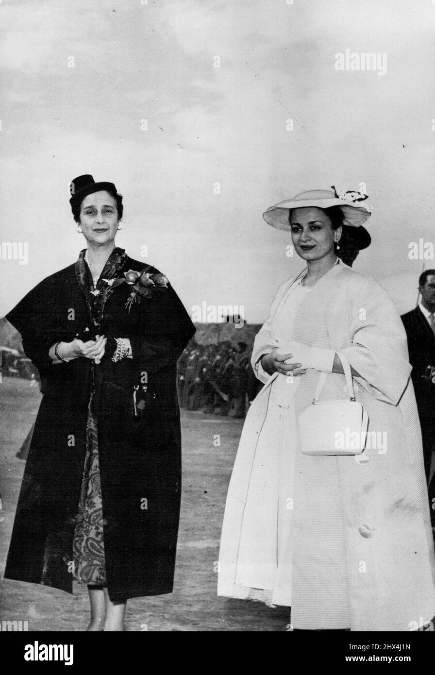 King Hussein Visits Spain -- Queen Dina (right) on arrival at Barajas Airport yesterday with king Hussein where they were met by general Franco and his wife. King Hussein and Queen Dina of Jordan, where met by general Franco when they arrived at Barajas Airport, Madrid, yesterday for a short visit to that country. The King and Queen will be visiting Britain later next week. June 08, 1955. (Photo by Paul Popper, Paul Popper Ltd. ). Stock Photo