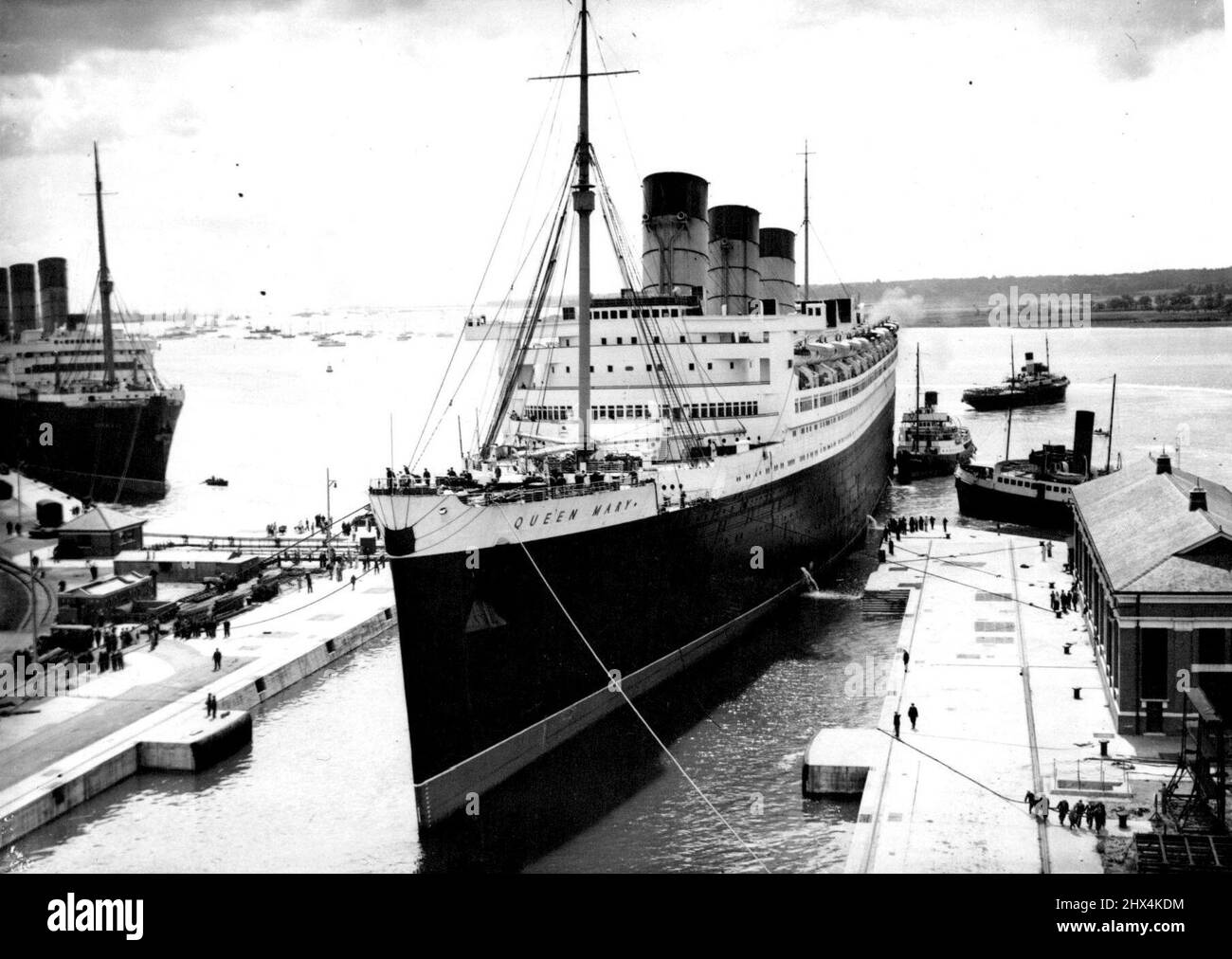 "Queen Mary" Enters DryDock For Inspection The "Queen Mary