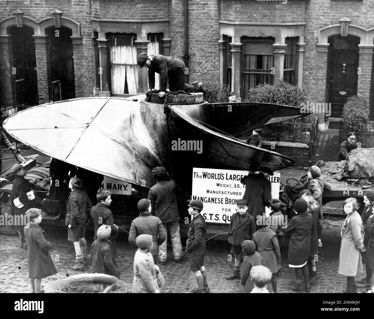 "Queen Mary" Building and Launching Scenes Merchant Shipping