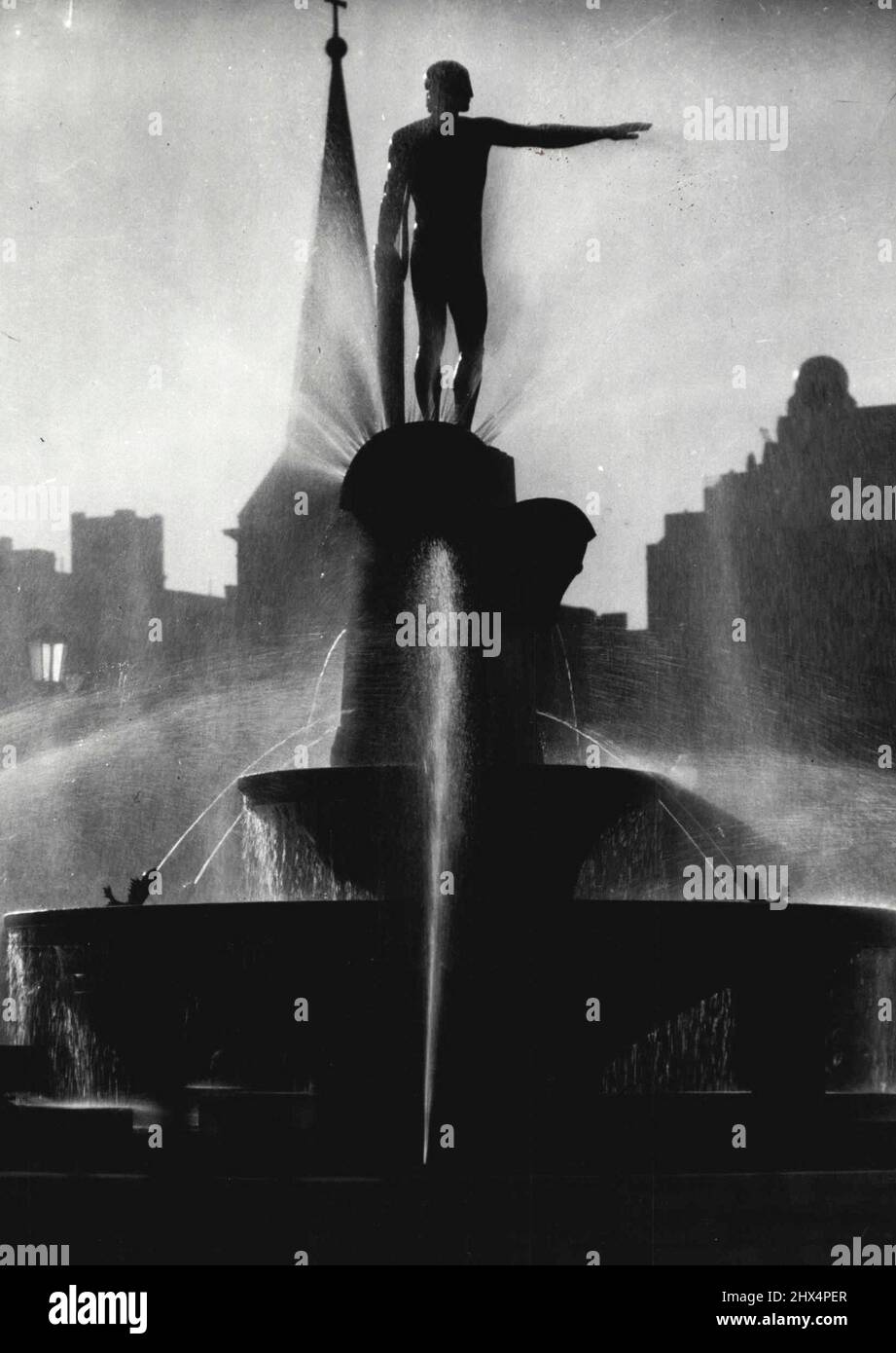 Archibald memorial Hyde park. July 22, 1935 Stock Photo Alamy