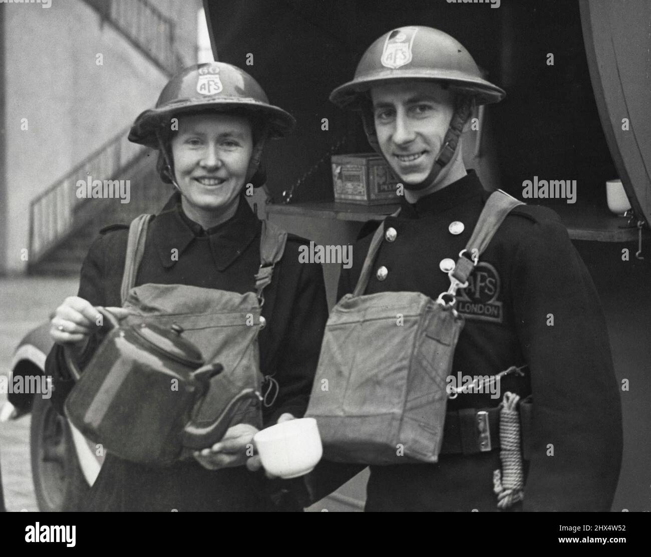 Fireman Reeves Cyril albert reeves hi-res stock photography and images - Alamy